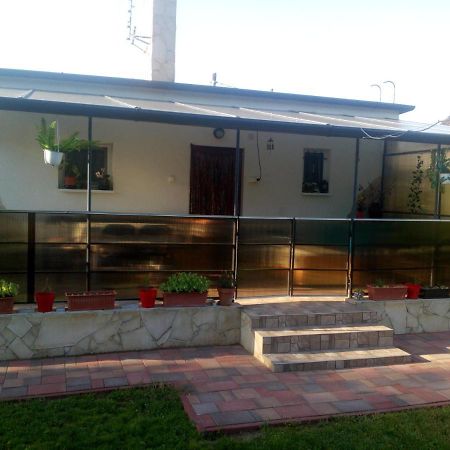 Nyíregyháza Sunny Apartman מראה חיצוני תמונה