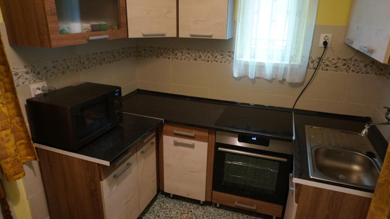 Nyíregyháza Sunny Apartman מראה חיצוני תמונה